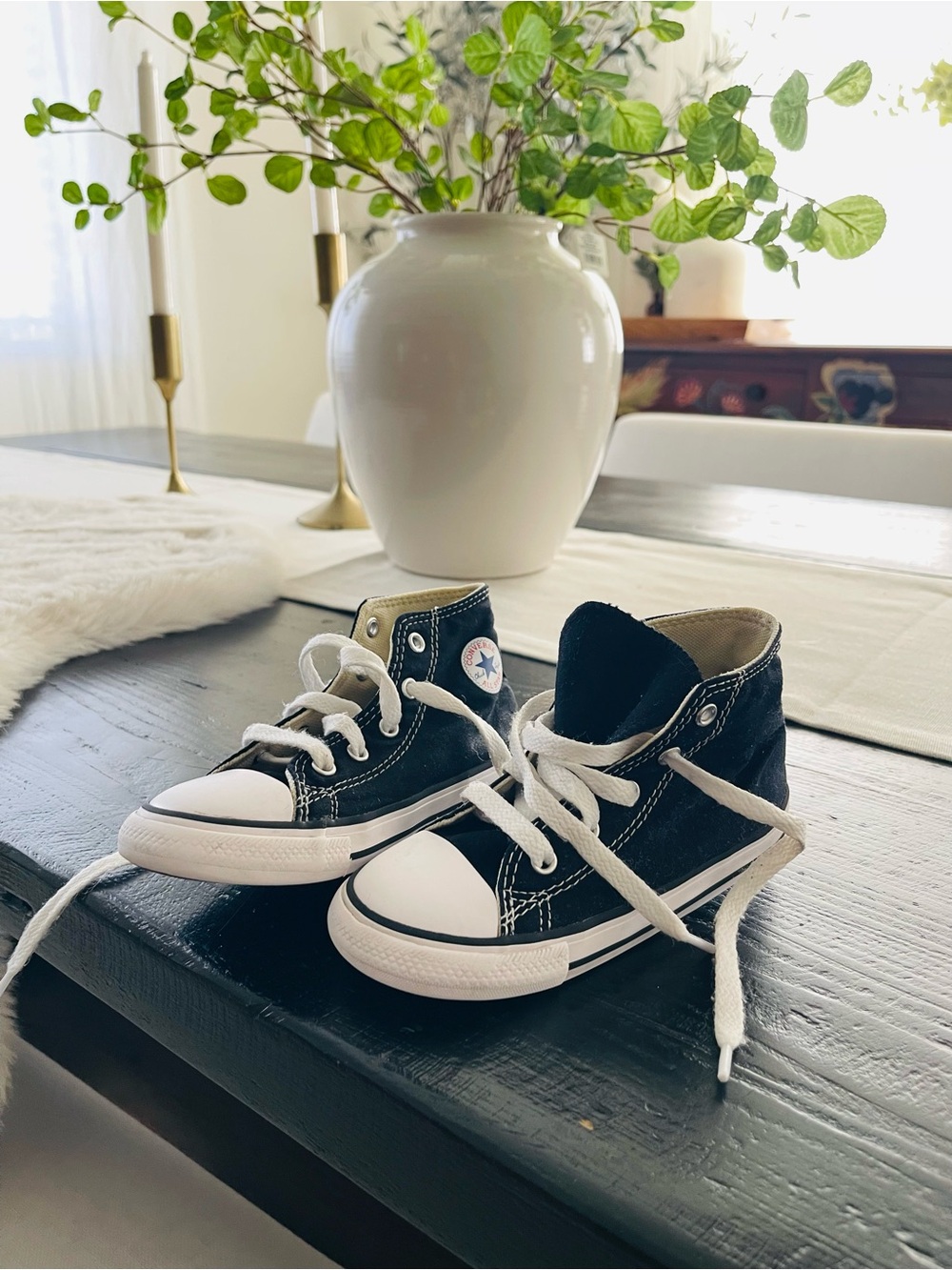 Converse black hi tops sz 10 toddler
